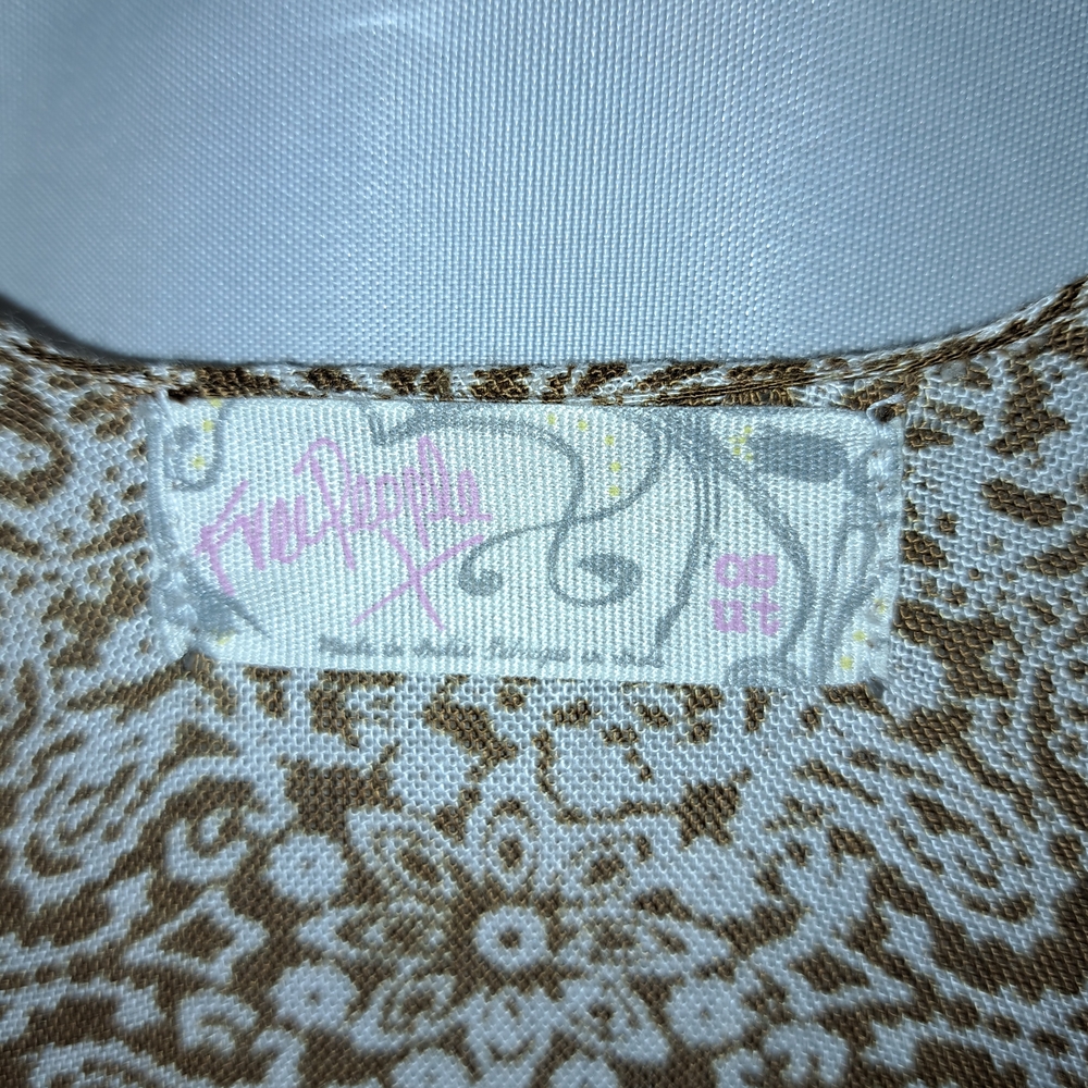 NWT $88 Free People Taupe Bandana Ruffle Paisley Kimono One Size - Picture 10 of 13